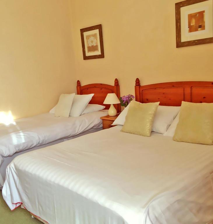 Tara Hall Accommodation ดุนเลรี ภายนอก รูปภาพ