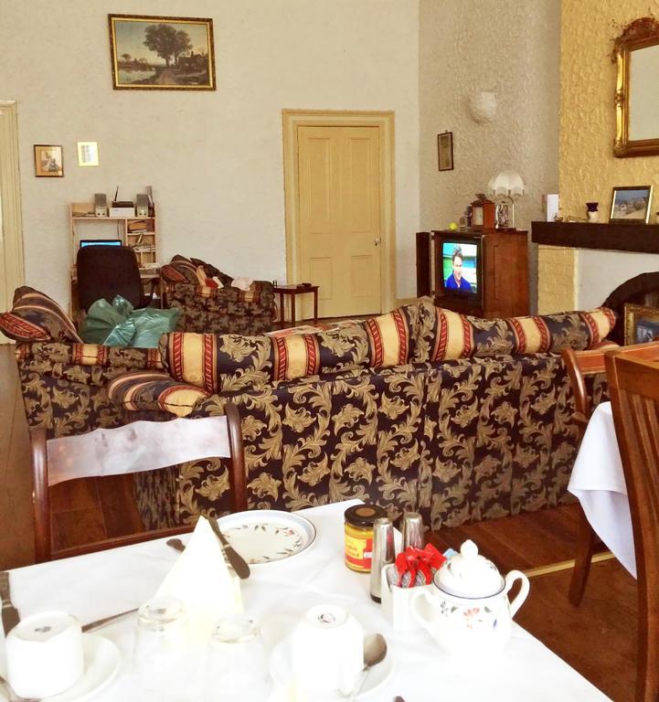 Tara Hall Accommodation ดุนเลรี ภายนอก รูปภาพ